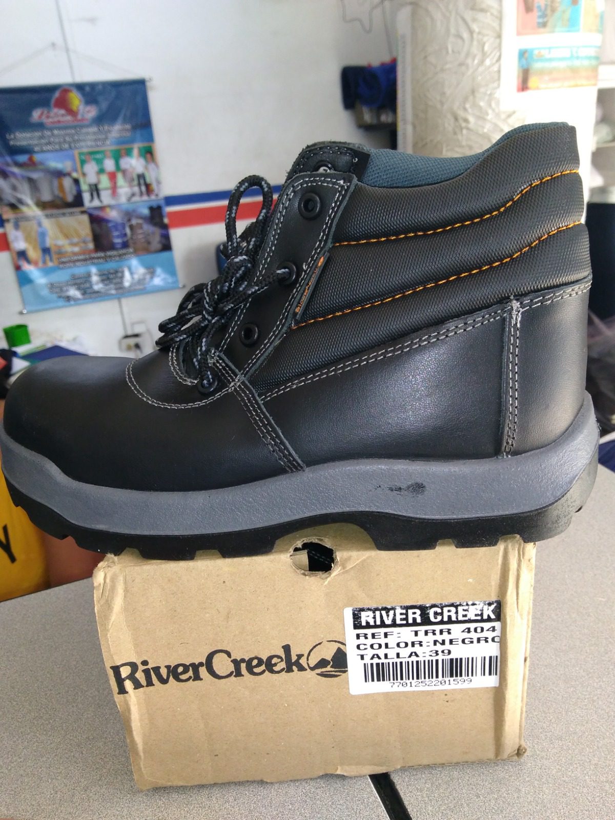 Botas